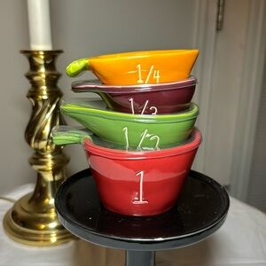 Rae Dunn stackable vegetable measuring cup set
